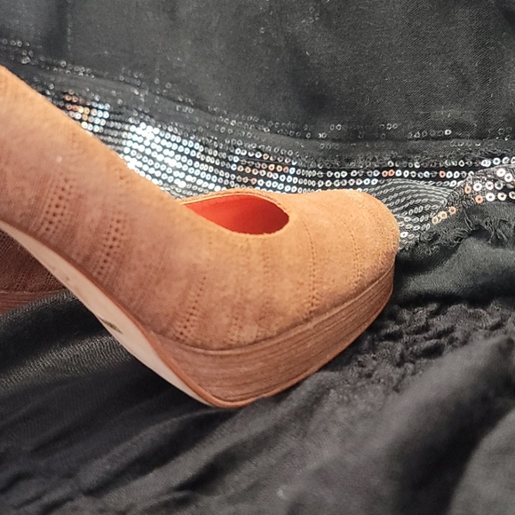 Cole Haan Heels - Picture 7 of 9